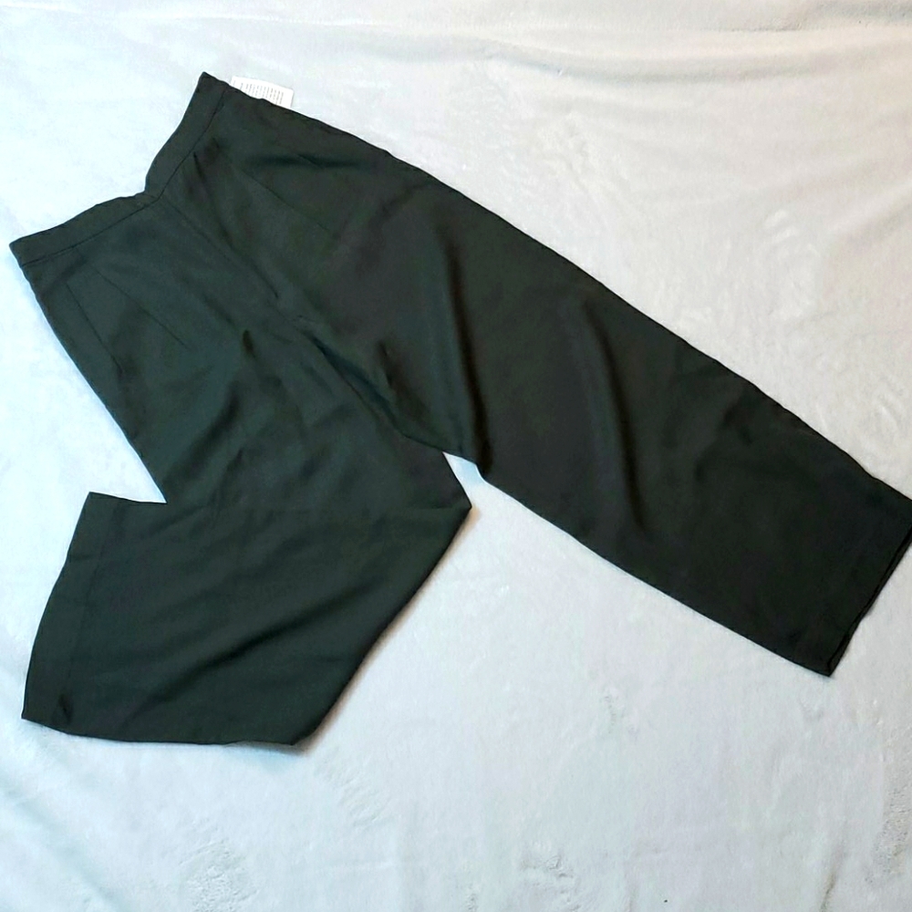 Uniqlo Green Lyocell Pants
